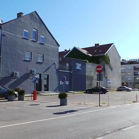 Hostel Levicki Slavonski Brod Eksteriør billede