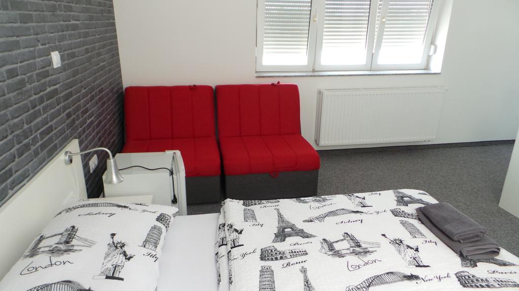 Hostel Levicki Slavonski Brod Værelse billede