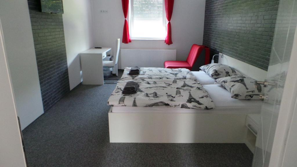 Hostel Levicki Slavonski Brod Eksteriør billede