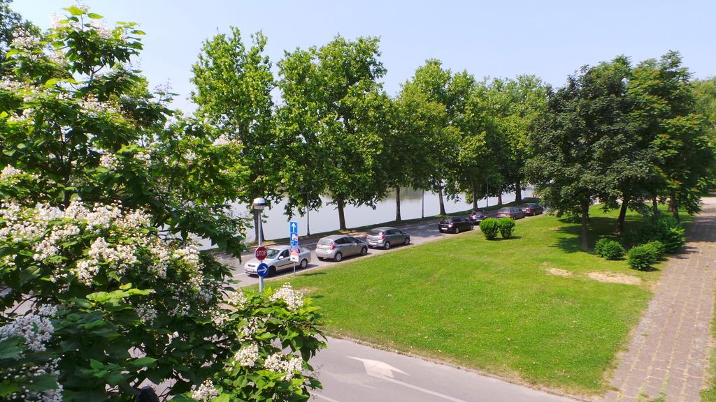 Hostel Levicki Slavonski Brod Værelse billede